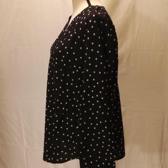 3/4 Sleeve V-neck Blouse 🔥 - Picture 7 of 10